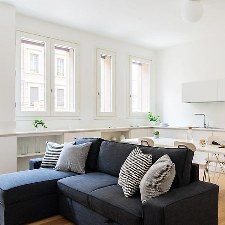 Altido Lovely 1-Bed Flat With Balcony & Free Parking Milán Exterior foto