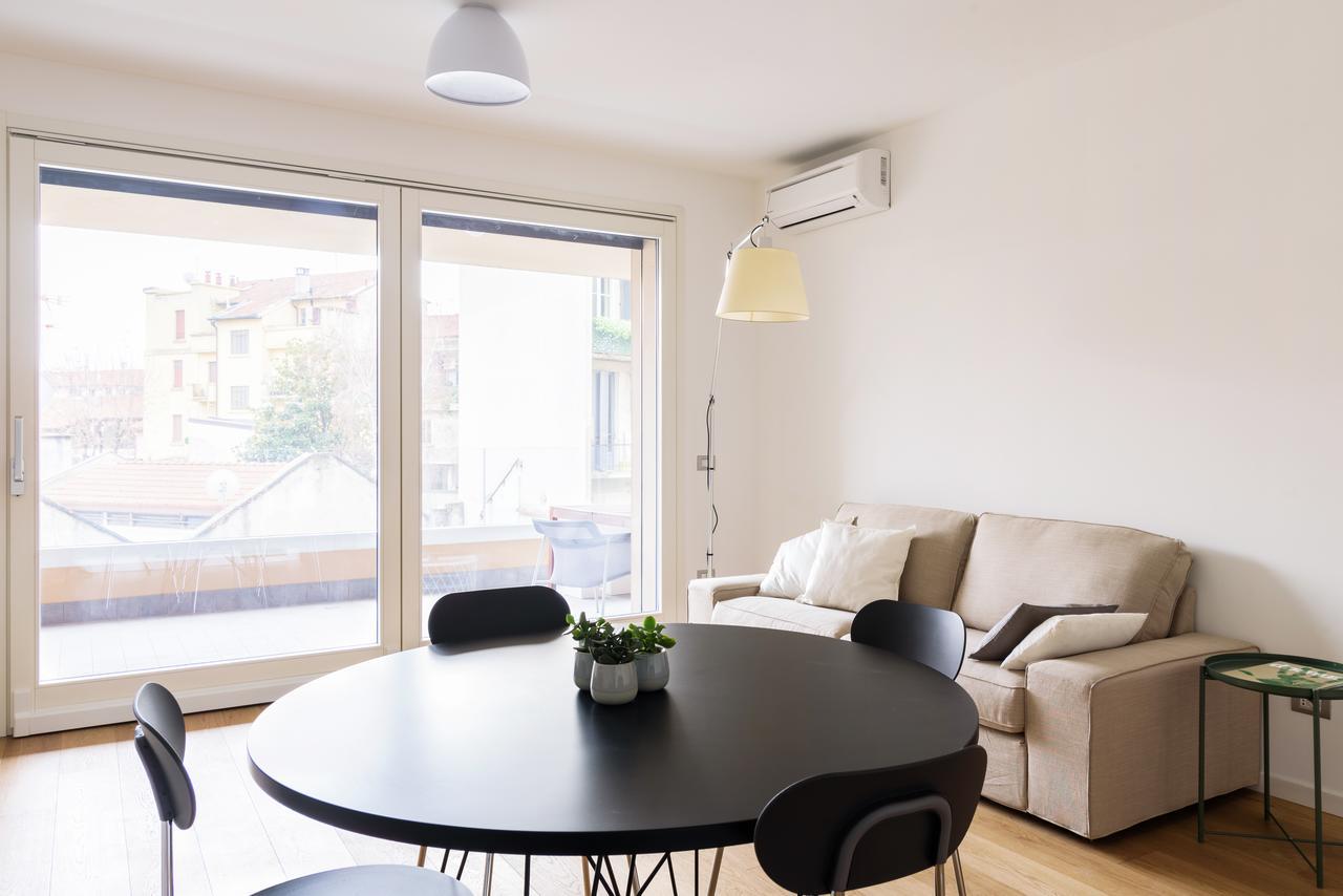 Altido Lovely 1-Bed Flat With Balcony & Free Parking Milán Exterior foto